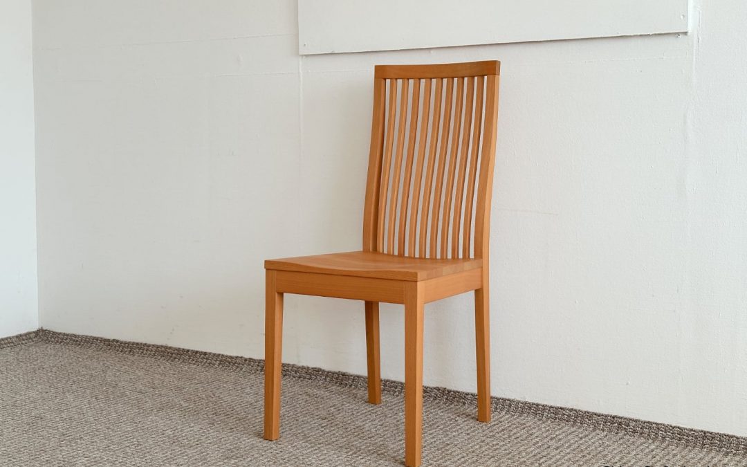 Grüne Erde Achill Stuhl