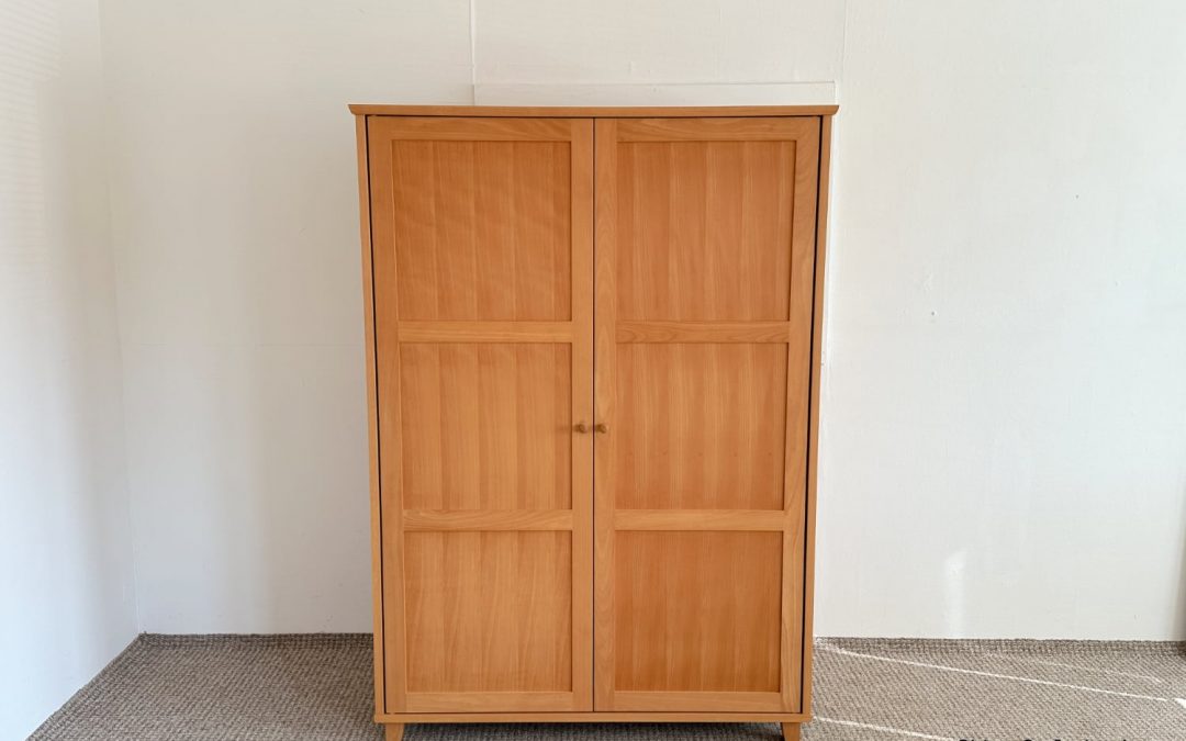 Grüne Erde Elena Kleiderschrank H2