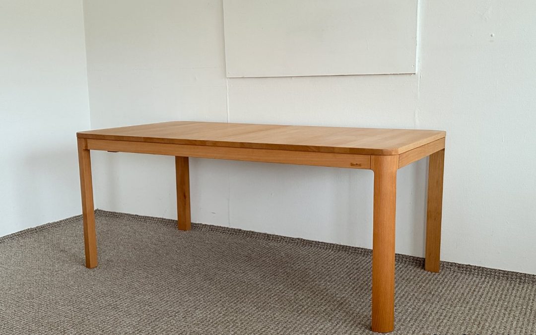 Grüne Erde Tonda Ausziehtisch 180/240