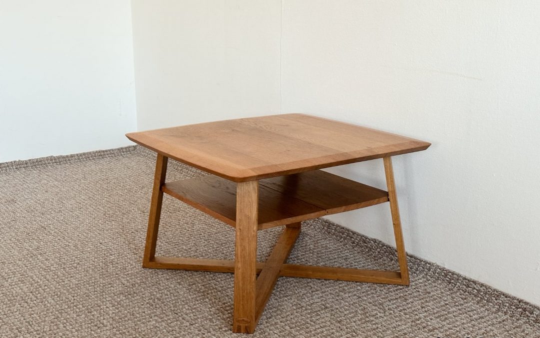 Grüne Erde Timo Sofatisch Q65E