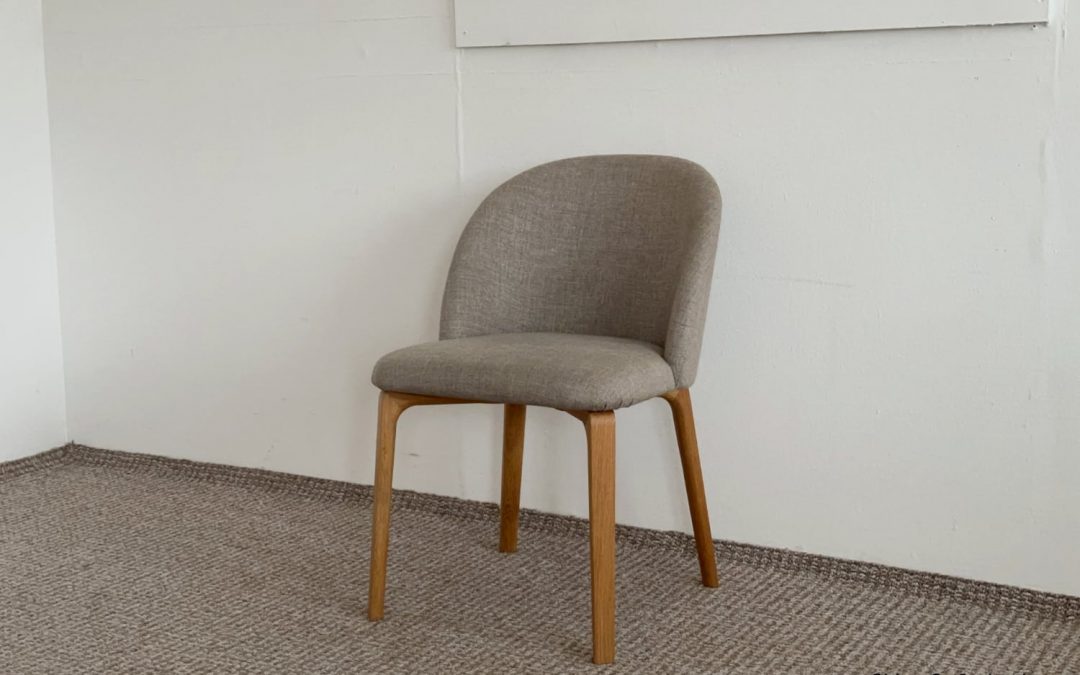 Grüne Erde Belmont Polsterstuhl Eiche